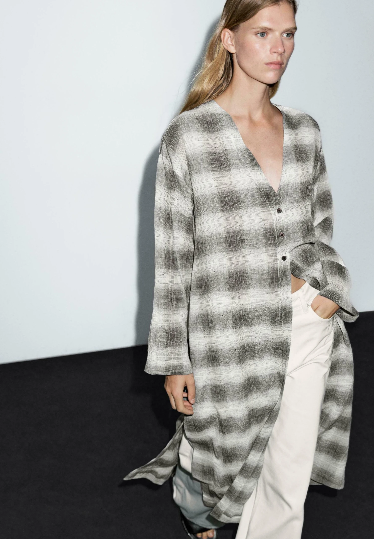 Massimo Dutti LONG CHECK TUNIC DRESS - Shirt Dress - Grey 6 Massimo Dutti LONG CHECK TUNIC DRESS - Shirt Dress - Grey - Image 4