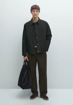 Massimo Dutti CONTRAST COLLAR WITH BUTTONS - Light Jacket - Dark Blue 14 Massimo Dutti CONTRAST COLLAR WITH BUTTONS - Light Jacket - Dark Blue -Massimo Dutti Shop ce1b3a37e1f84fec9a356ea00dc84864