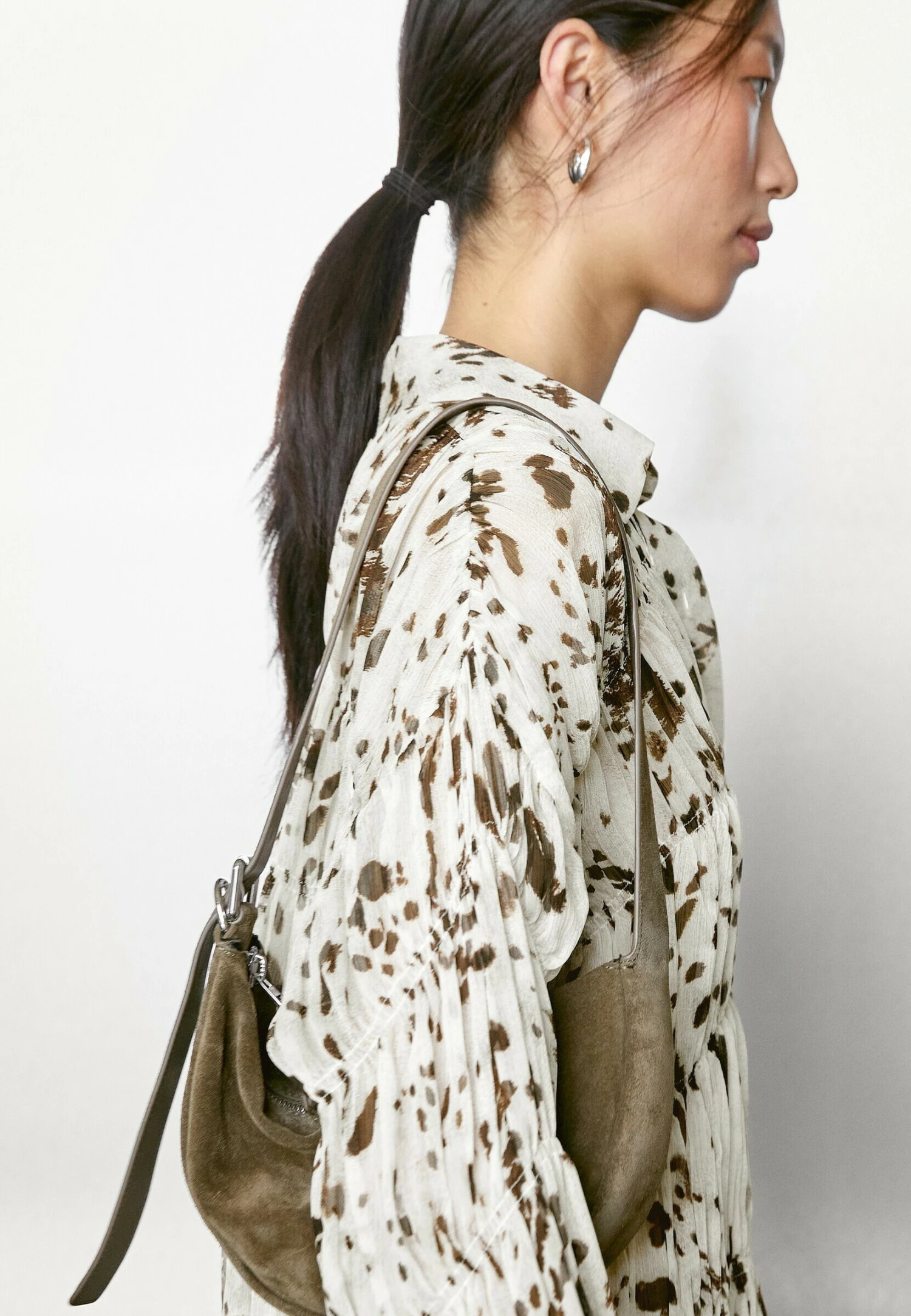 Massimo Dutti ANIMAL PRINT GARMENT WITH GATHERED DETAIL - Button-down Blouse - Beige 6 Massimo Dutti ANIMAL PRINT GARMENT WITH GATHERED DETAIL - Button-down Blouse - Beige - Image 4