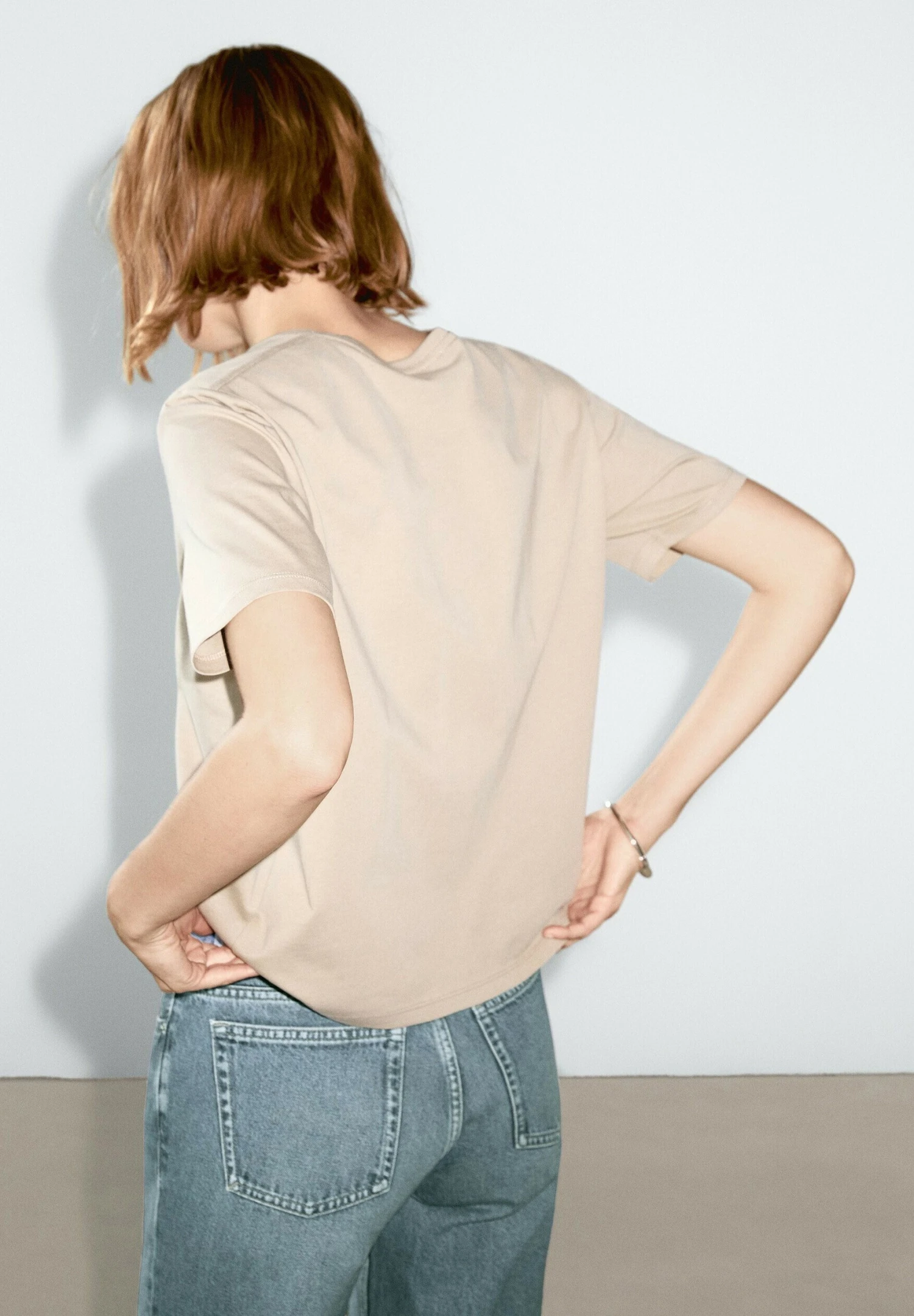 Massimo Dutti REGULAR FIT SHORT SLEEVE - Basic T-shirt - Khaki 5 Massimo Dutti REGULAR FIT SHORT SLEEVE - Basic T-shirt - Khaki - Image 3