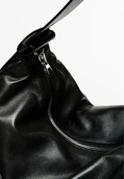 Massimo Dutti NAPPA FINISH SHOULDER - Handbag - Black -Massimo Dutti Shop cec5549940aa41939e7ec2f9c10406d3