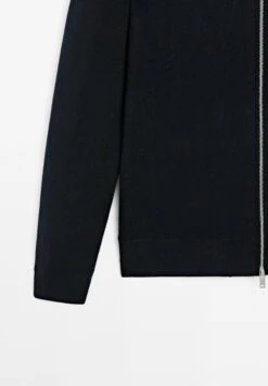 Massimo Dutti STYLE - Cardigan - Dark Blue 22 Massimo Dutti STYLE - Cardigan - Dark Blue -Massimo Dutti Shop cf6b7783b6c542fcab120d6064b57bdb