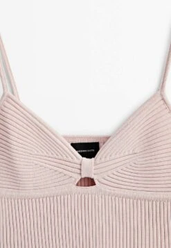 Massimo Dutti Studio - Cut-Out Crop - Top - Light Pink -Massimo Dutti Shop cf906da628004773995bdd08055b0b89