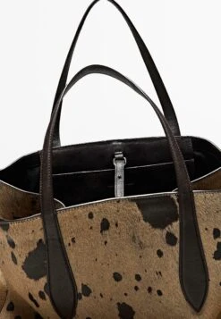 Massimo Dutti ICON ANIMAL - Handbag - Beige -Massimo Dutti Shop cfa943bff0694c1e95fc91e1f783b451