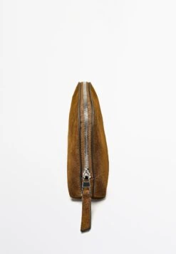 Massimo Dutti SMALL SPLIT TOILETRY - Wash Bag - Brown -Massimo Dutti Shop cfb5a8805ae246bda31cdf0f802a9623