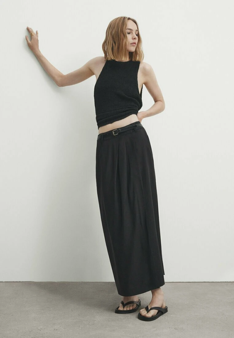 Massimo Dutti Blend Tailored With Darts - Maxi Skirt 4 Massimo Dutti Blend Tailored With Darts - Maxi Skirt - Image 2