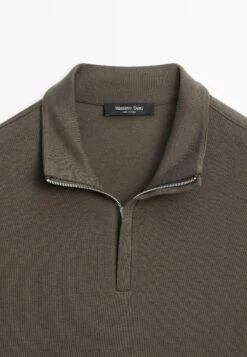 Massimo Dutti ZIPPED HIGH NECK - Jumper - Dark Green -Massimo Dutti Shop d055b0ce9db84f7e9c3d2eb68c2c845f