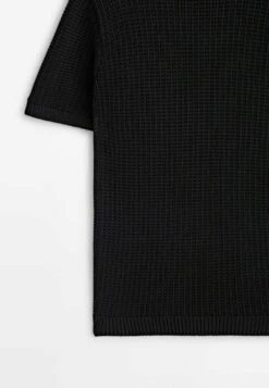 Massimo Dutti Crochet With Short Sleeves- Basic T-Shirt - Black 19 Massimo Dutti Crochet With Short Sleeves- Basic T-Shirt - Black -Massimo Dutti Shop d0caaf67a3c4419c98792921d0787b3f