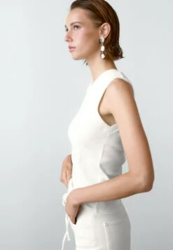 Massimo Dutti V-NECK WITH RIBBED TRIMS - Basic T-shirt - White -Massimo Dutti Shop d134c0563a2242889d1419dcdfd53446