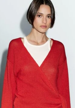 Massimo Dutti V-NECK WITH BELT DETAIL - Cardigan - Red -Massimo Dutti Shop d1fd759e138b42dc818335e05c3bd940