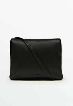 Massimo Dutti Padded- Across Body Bag - Black -Massimo Dutti Shop d2346d97f5d7482799cc083a22408aff
