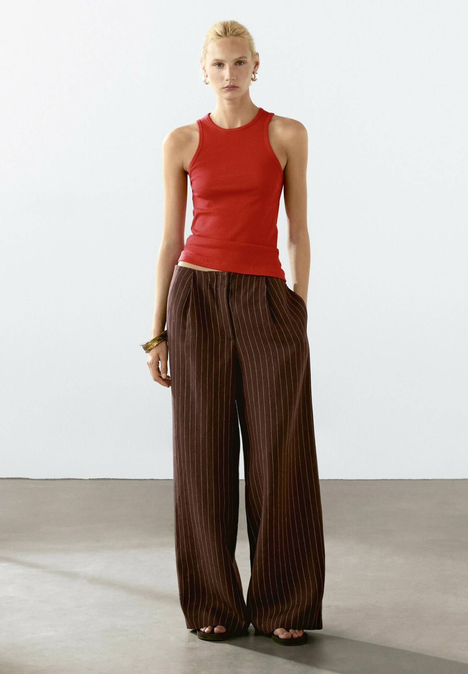 Massimo Dutti RIBBED HALTER - Basic T-shirt - Red 3 Massimo Dutti RIBBED HALTER - Basic T-shirt - Red