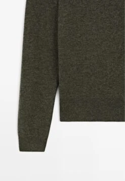 Massimo Dutti V-NECK - Jumper - Green 23 Massimo Dutti V-NECK - Jumper - Green -Massimo Dutti Shop d28b194eea2644e1957ca1c73144c3f1