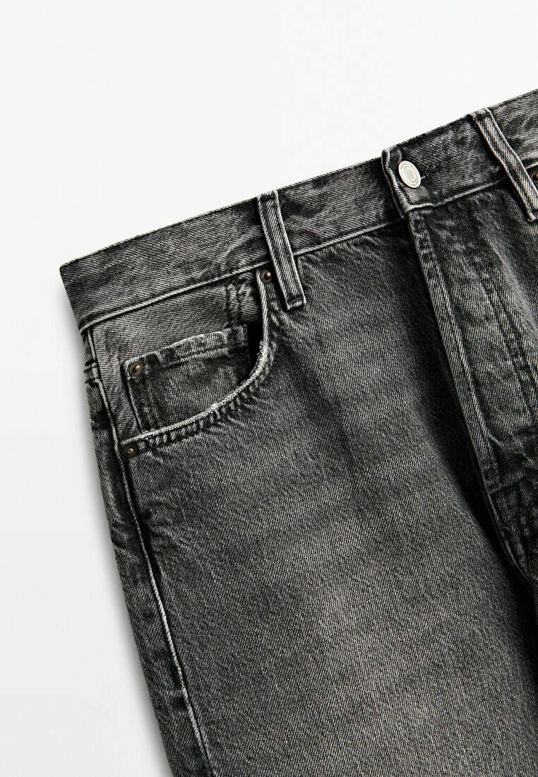 Massimo Dutti Fit - Straight Leg Jeans 9 Massimo Dutti Fit - Straight Leg Jeans - Image 7