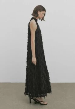 Massimo Dutti Studio - Frayed Long Halter - Maxi Dress -Massimo Dutti Shop d4575d19460e4751a53a69898222c01c