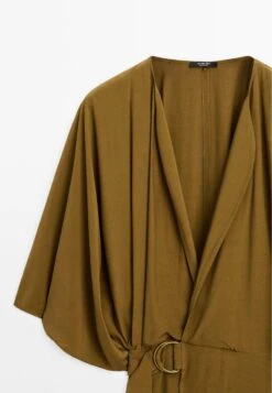 Massimo Dutti LONG CROSSOVER WRAP WITH BUCKLE - Day Dress - Olive 13 Massimo Dutti LONG CROSSOVER WRAP WITH BUCKLE - Day Dress - Olive -Massimo Dutti Shop d51cc4e446364106bd976c9ee859a710