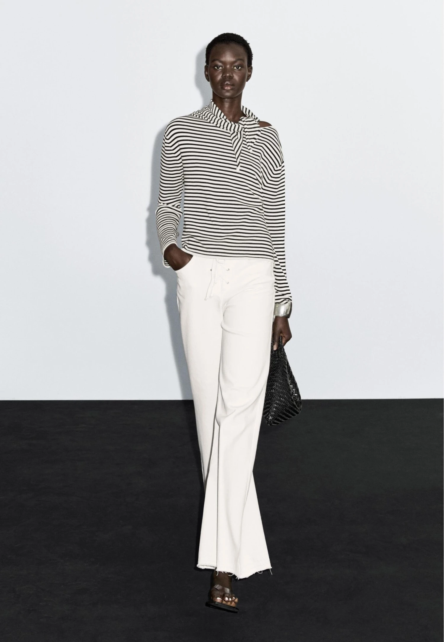 Massimo Dutti STRIPED WITH REMOVABLE BANDANA - Jumper - Beige 4 Massimo Dutti STRIPED WITH REMOVABLE BANDANA - Jumper - Beige - Image 2