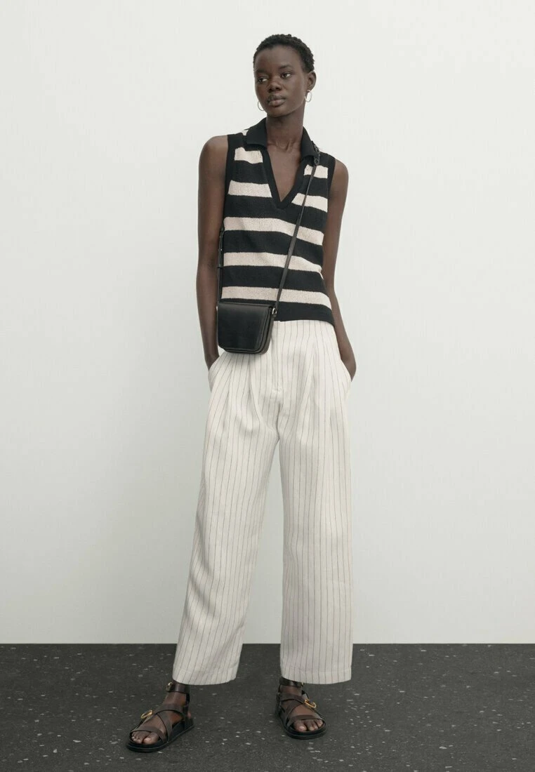 Massimo Dutti Textured Striped Sleeveless - Polo Shirt - Black 6 Massimo Dutti Textured Striped Sleeveless - Polo Shirt - Black - Image 4