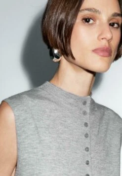 Massimo Dutti CROPPED HIGH COLLAR - Cardigan - Grey 15 Massimo Dutti CROPPED HIGH COLLAR - Cardigan - Grey -Massimo Dutti Shop d5da26cbecc34ac9ac36967eaf11b1a1