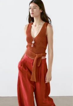 Massimo Dutti V-NECK WITH TIE DETAIL - Top - Red 12 Massimo Dutti V-NECK WITH TIE DETAIL - Top - Red -Massimo Dutti Shop d64ca91310934ea9b785ca10fa000911