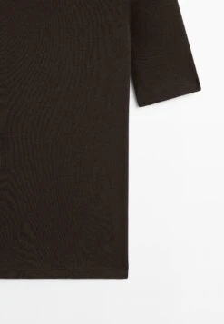 Massimo Dutti SHORT SLEEVE WITH CREW NECK - Basic T-shirt - Mottled Dark Brown 18 Massimo Dutti SHORT SLEEVE WITH CREW NECK - Basic T-shirt - Mottled Dark Brown -Massimo Dutti Shop d77049fe563e49288c67d3fff9258a29