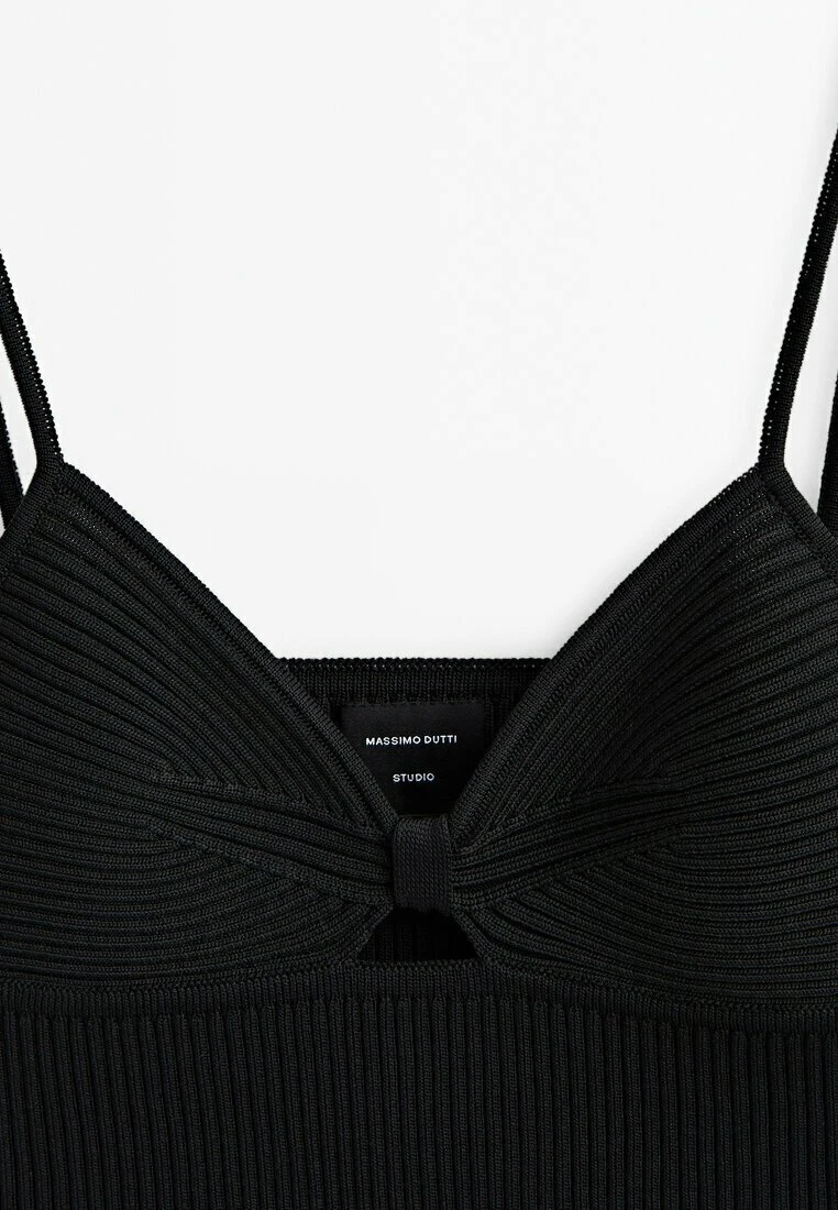 Massimo Dutti Studio - Cut-Out Crop - Top - Black 12 Massimo Dutti Studio - Cut-Out Crop - Top - Black - Image 10