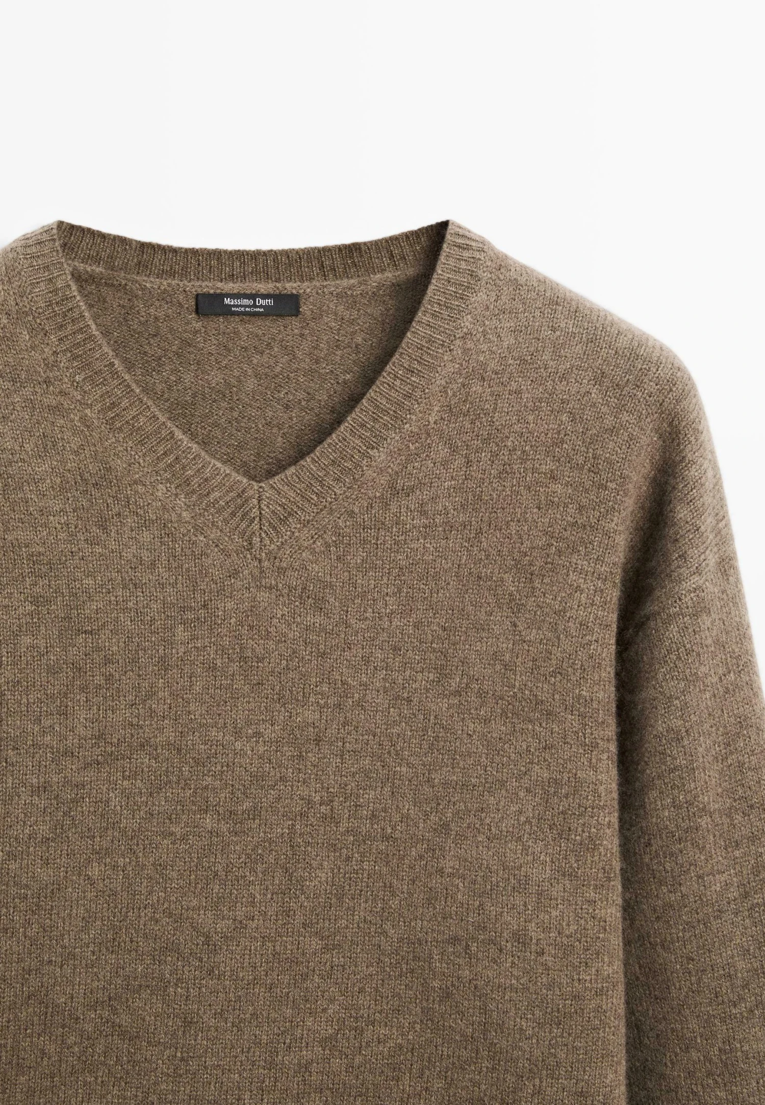 Massimo Dutti OVERSIZE V-NECK - Jumper - Ochre 11 Massimo Dutti OVERSIZE V-NECK - Jumper - Ochre - Image 9