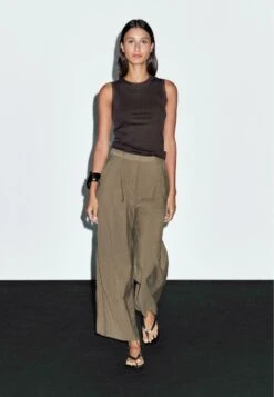 Massimo Dutti WIDE-LEG CROPPED WITH DARTS - Trousers - Mottled Brown -Massimo Dutti Shop d843979ac70340cc963a0d212602c799