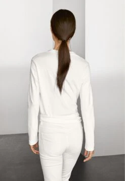 Massimo Dutti INTERLOCK LONG SLEEVE - Long Sleeved Top - White -Massimo Dutti Shop d8ab6c4e5a3c48d8ad51981a286ab383