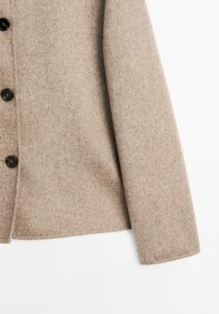 Massimo Dutti SHORT WITH BUTTONS - Short Coat - Camel -Massimo Dutti Shop d96bf5e04ad54238bfa7c3cd6660b451