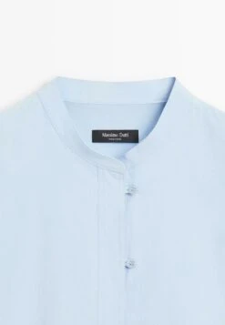 Massimo Dutti GARMENT WITH STAND COLLAR AND BIB - Button-down Blouse - Light Blue 18 Massimo Dutti GARMENT WITH STAND COLLAR AND BIB - Button-down Blouse - Light Blue -Massimo Dutti Shop d9ff70ef20d949a8abf63e2776b4b27d