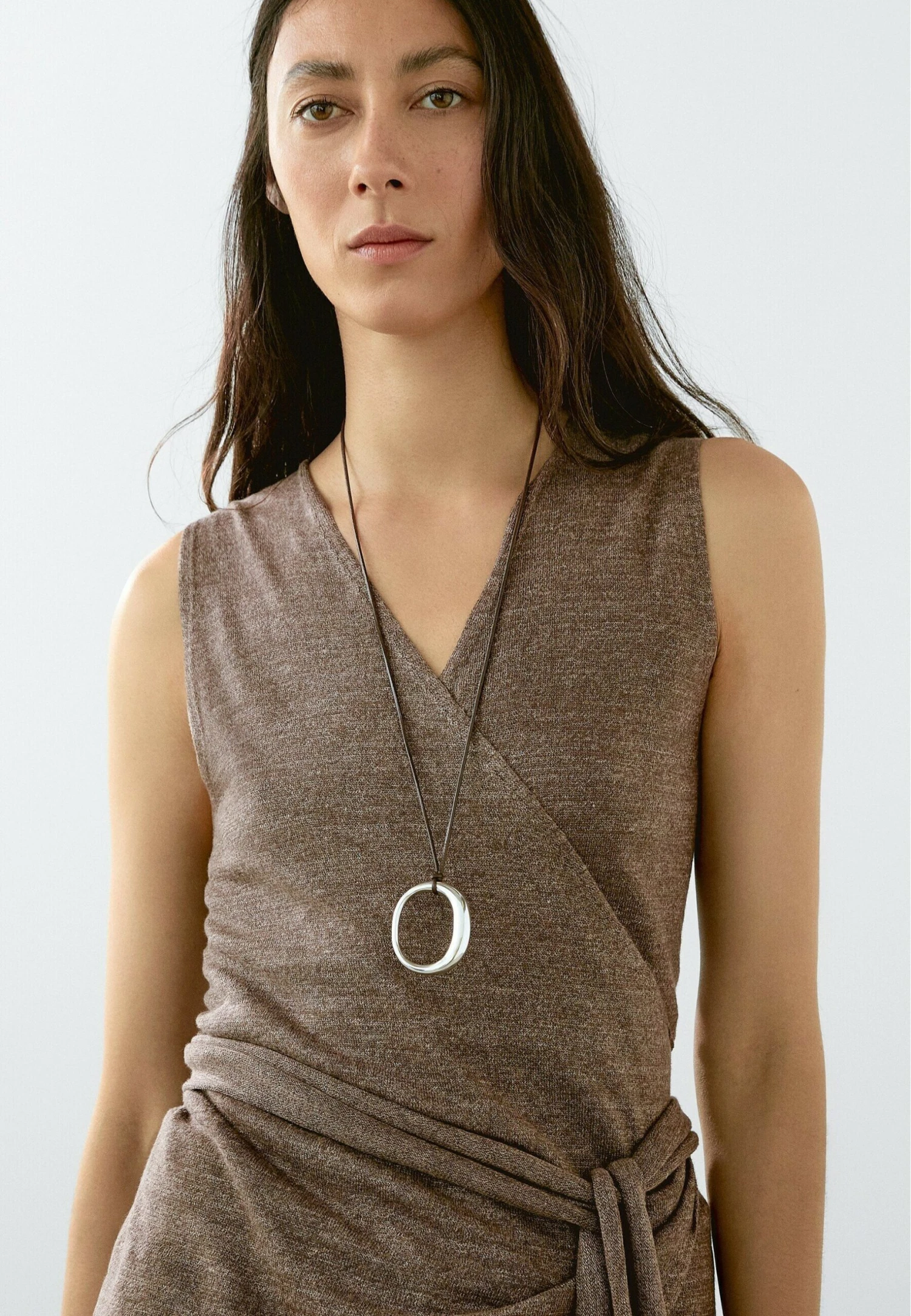 Massimo Dutti CROSSOVER V-NECK - Top - Brown 7 Massimo Dutti CROSSOVER V-NECK - Top - Brown - Image 5