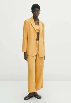 Massimo Dutti Cropped - Trousers - Mustard Yellow -Massimo Dutti Shop dab4a2d2b9fc4edab2162d440c77bca0