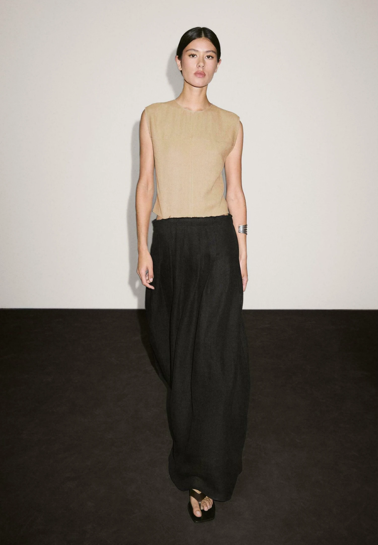 Massimo Dutti CONTRAST LONG WITH SIDE SLITS - Maxi Dress - Black 3 Massimo Dutti CONTRAST LONG WITH SIDE SLITS - Maxi Dress - Black