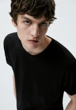 Massimo Dutti Short Sleeve - Basic T-Shirt - Black -Massimo Dutti Shop dd5be66ab17e44f493dcb53f59890093