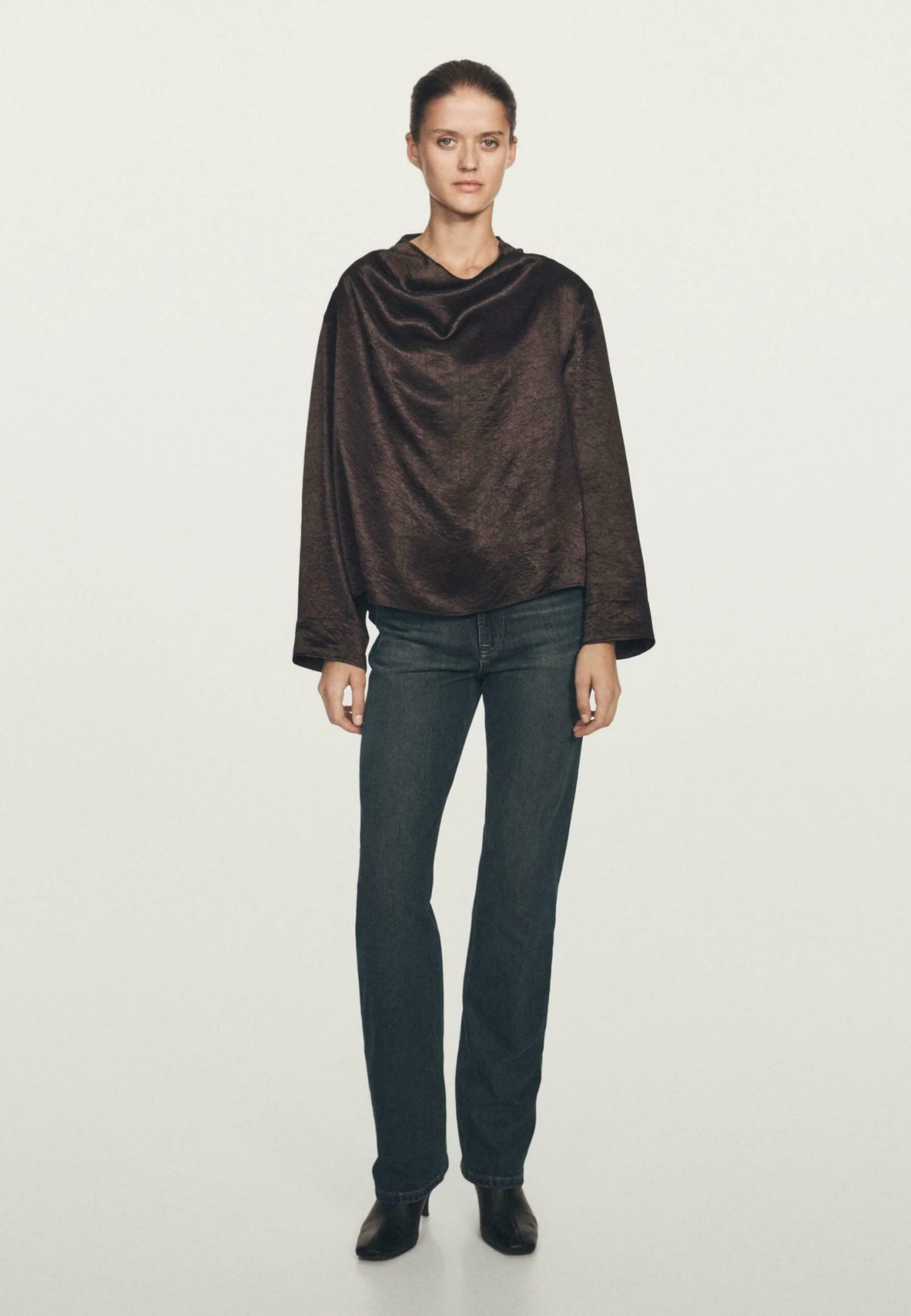 Massimo Dutti HIGH-WAIST - Straight Leg Jeans - Blue Denim 4 Massimo Dutti HIGH-WAIST - Straight Leg Jeans - Blue Denim - Image 2