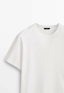 Massimo Dutti KurzärmeligesAus Reiner- Basic T-Shirt - White Denim -Massimo Dutti Shop df132b297b4f40cf98a21d171dbb366f