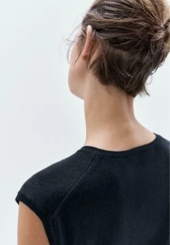 Massimo Dutti CROPPED V-NECK - Jumper - Dark Blue -Massimo Dutti Shop dffd2c4650d443aa88b934f4b5249117