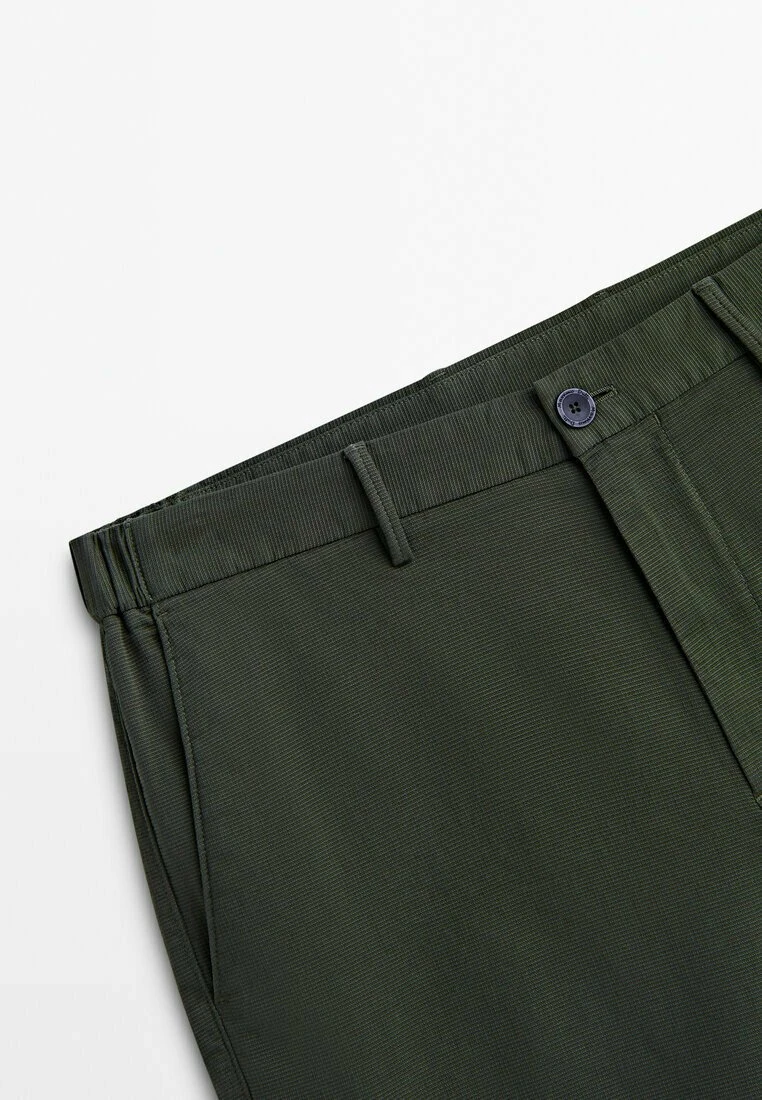 Massimo Dutti Stretch Bermuda- Shorts - Khaki 10 Massimo Dutti Stretch Bermuda- Shorts - Khaki - Image 8