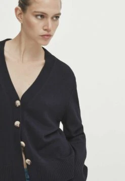 Massimo Dutti V-Neck With Buttons - Cardigan - Dark Blue -Massimo Dutti Shop e09215a442d246bf8cca32840b2714d2