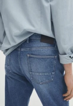 Massimo Dutti Stonewash- Straight Leg Jeans - Blue -Massimo Dutti Shop e12f21f9709541f2ac63be7e50770235
