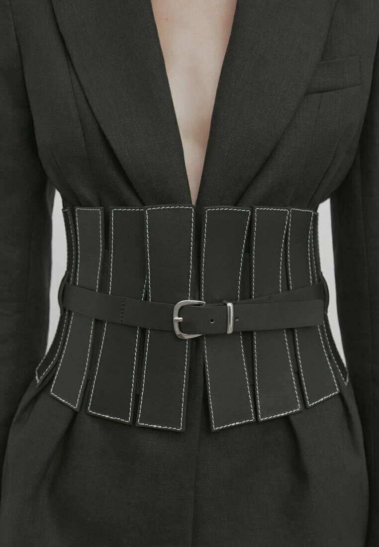 Massimo Dutti Studio - Sash With Topstitching Pieces- Waist Belt - Black 4 Massimo Dutti Studio - Sash With Topstitching Pieces- Waist Belt - Black - Image 2