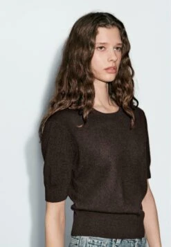 Massimo Dutti CREW NECK WITH SHORT SLEEVES - Basic T-shirt - Dark Brown