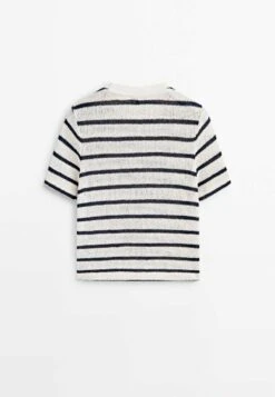 Massimo Dutti Textured Striped Blend - Print T-Shirt - Beige 15 Massimo Dutti Textured Striped Blend - Print T-Shirt - Beige -Massimo Dutti Shop e2c9a051005446b6904eff3c4f8f58f6