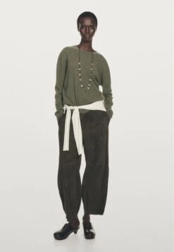 Massimo Dutti CREW NECK CASHMERE WITH LONG SLEEVES - Jumper - Green 15 Massimo Dutti CREW NECK CASHMERE WITH LONG SLEEVES - Jumper - Green -Massimo Dutti Shop e2d0e84d1e59495085b107ee66d1ec03