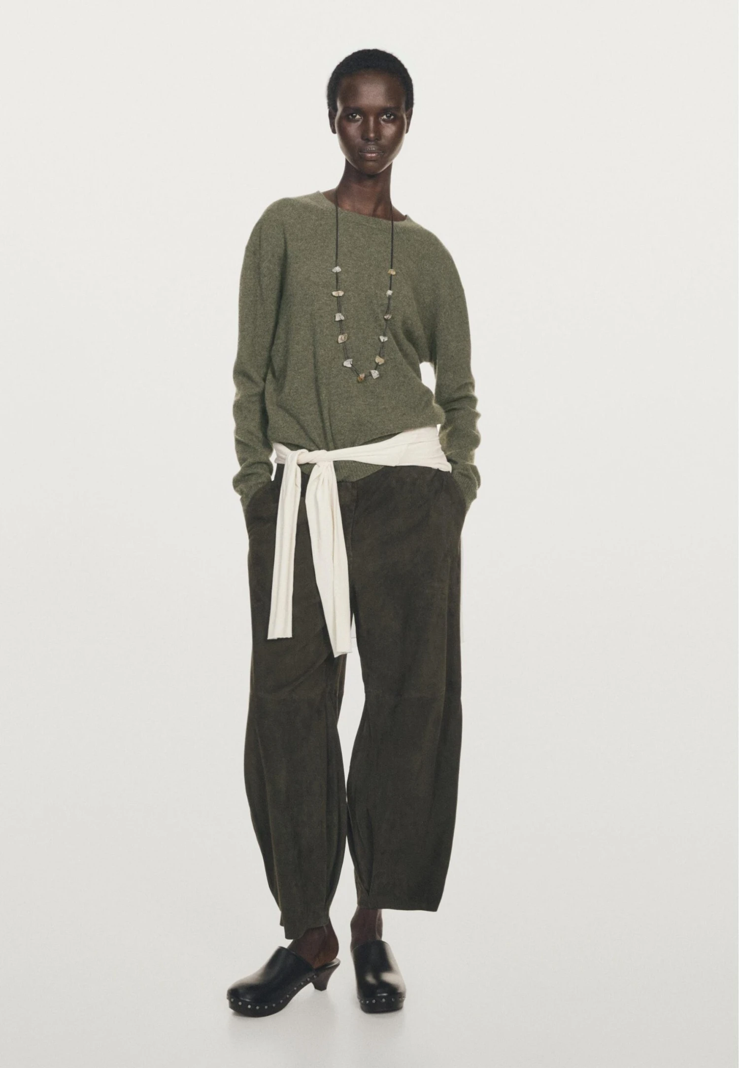 Massimo Dutti CREW NECK CASHMERE WITH LONG SLEEVES - Jumper - Green 4 Massimo Dutti CREW NECK CASHMERE WITH LONG SLEEVES - Jumper - Green - Image 2