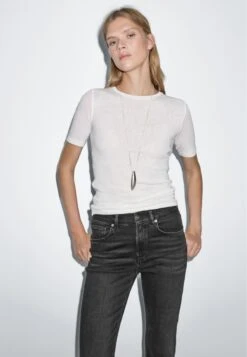 Massimo Dutti HIGH WAIST FLARE FIT SKINNY - Flared Jeans - Black 17 Massimo Dutti HIGH WAIST FLARE FIT SKINNY - Flared Jeans - Black -Massimo Dutti Shop e35235b9328349b2a4581369cf17cd63