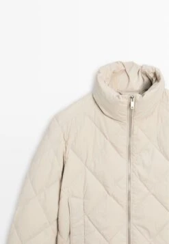 Massimo Dutti SHORT WATER-REPELLENT PUFFER - Down Jacket - Beige -Massimo Dutti Shop e417f3b4ce2845e2ac48120dd4ae7d28