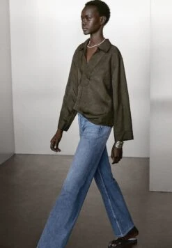 Massimo Dutti FLOWING GARMENT WITH POLO COLLAR - Blouse - Dark Grey -Massimo Dutti Shop e43e55f975f14cc8ab49d4ddfe5283d3