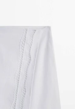 Massimo Dutti With Embroidery Detail- Wrap Skirt - White 20 Massimo Dutti With Embroidery Detail- Wrap Skirt - White -Massimo Dutti Shop e52ea302fba24abdb28f61402532a0d4